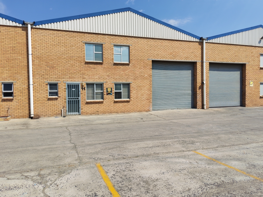 To Let Commercial Property for Rent in Broadlands Western Cape